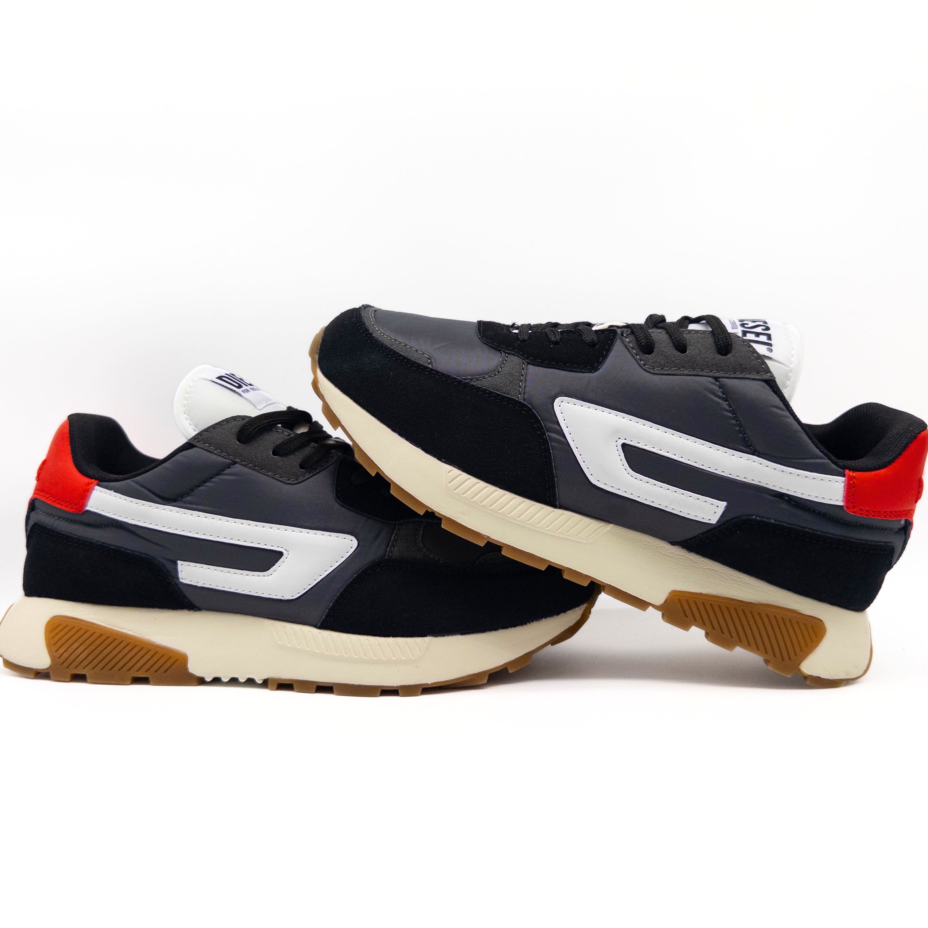 Diesel Black Read