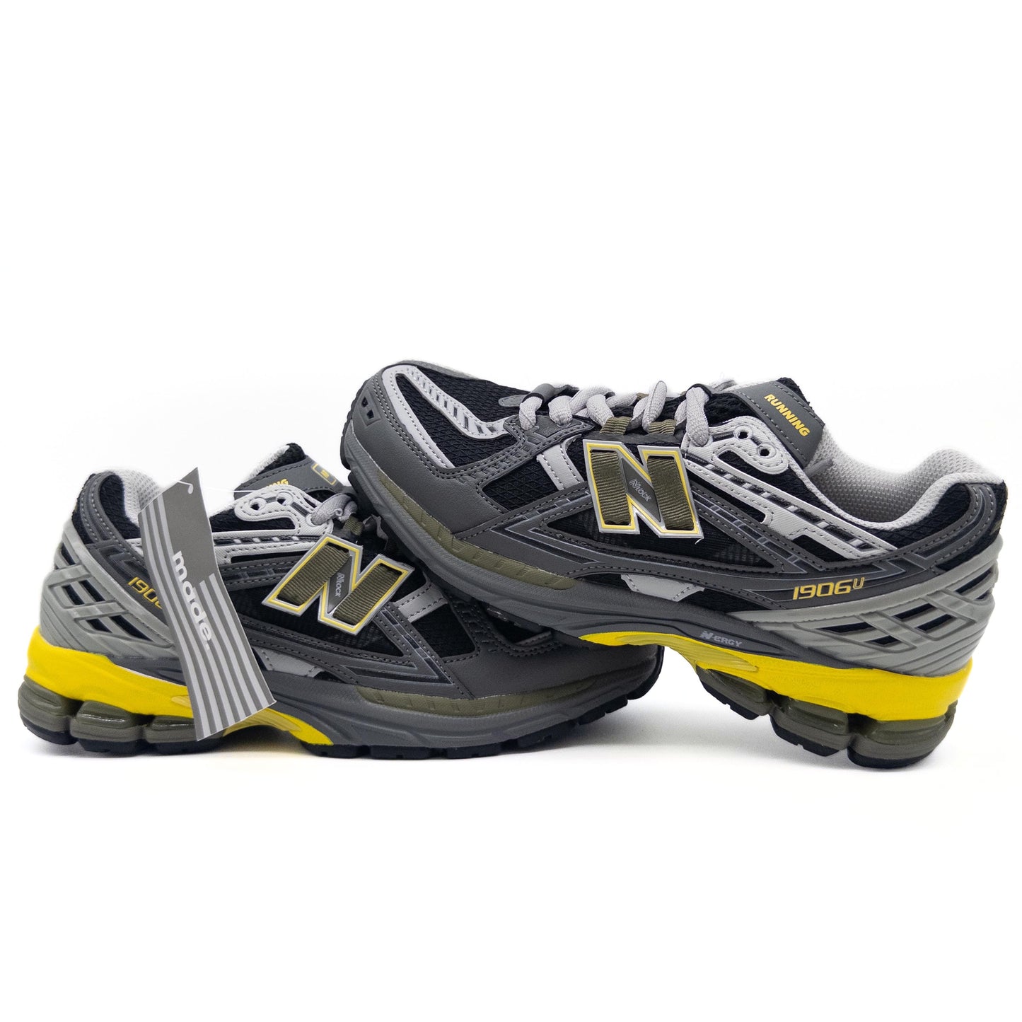 NEW BALANCE 1906U
