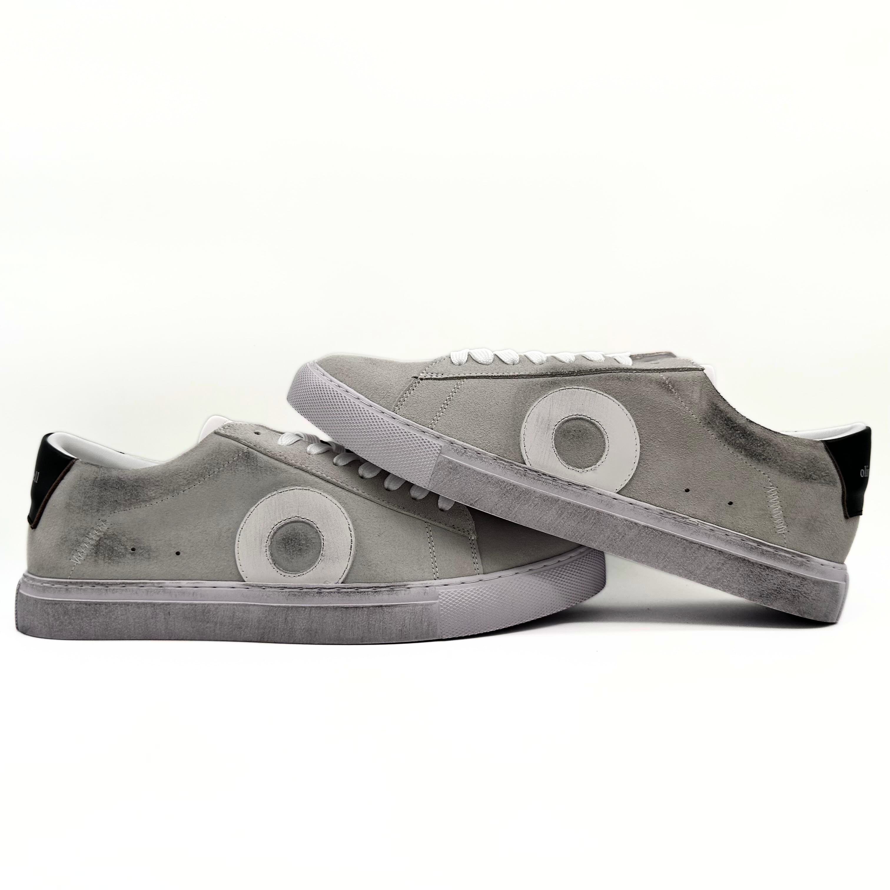 Oliver Cavell Low 1 Silver