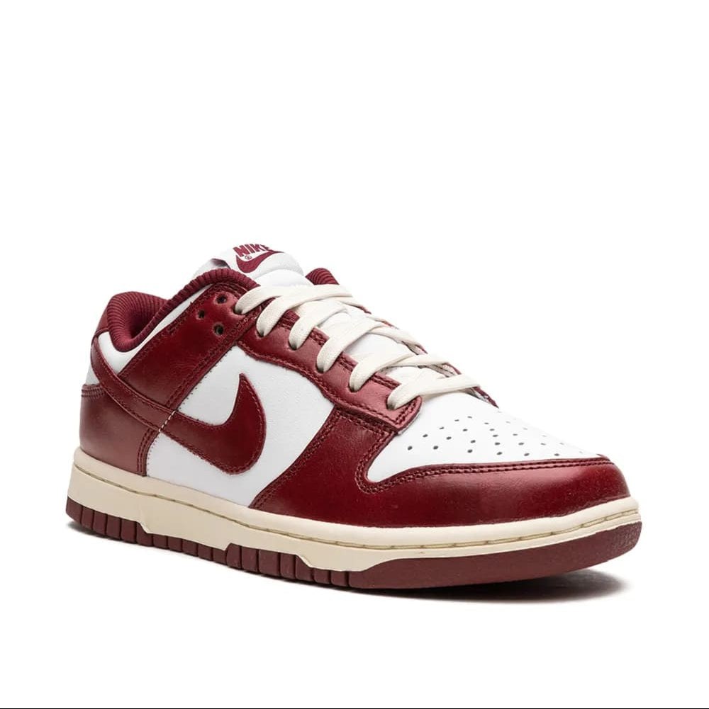 Nike Dunk Low Red