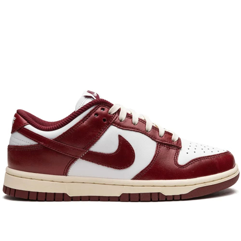 Nike Dunk Low Red