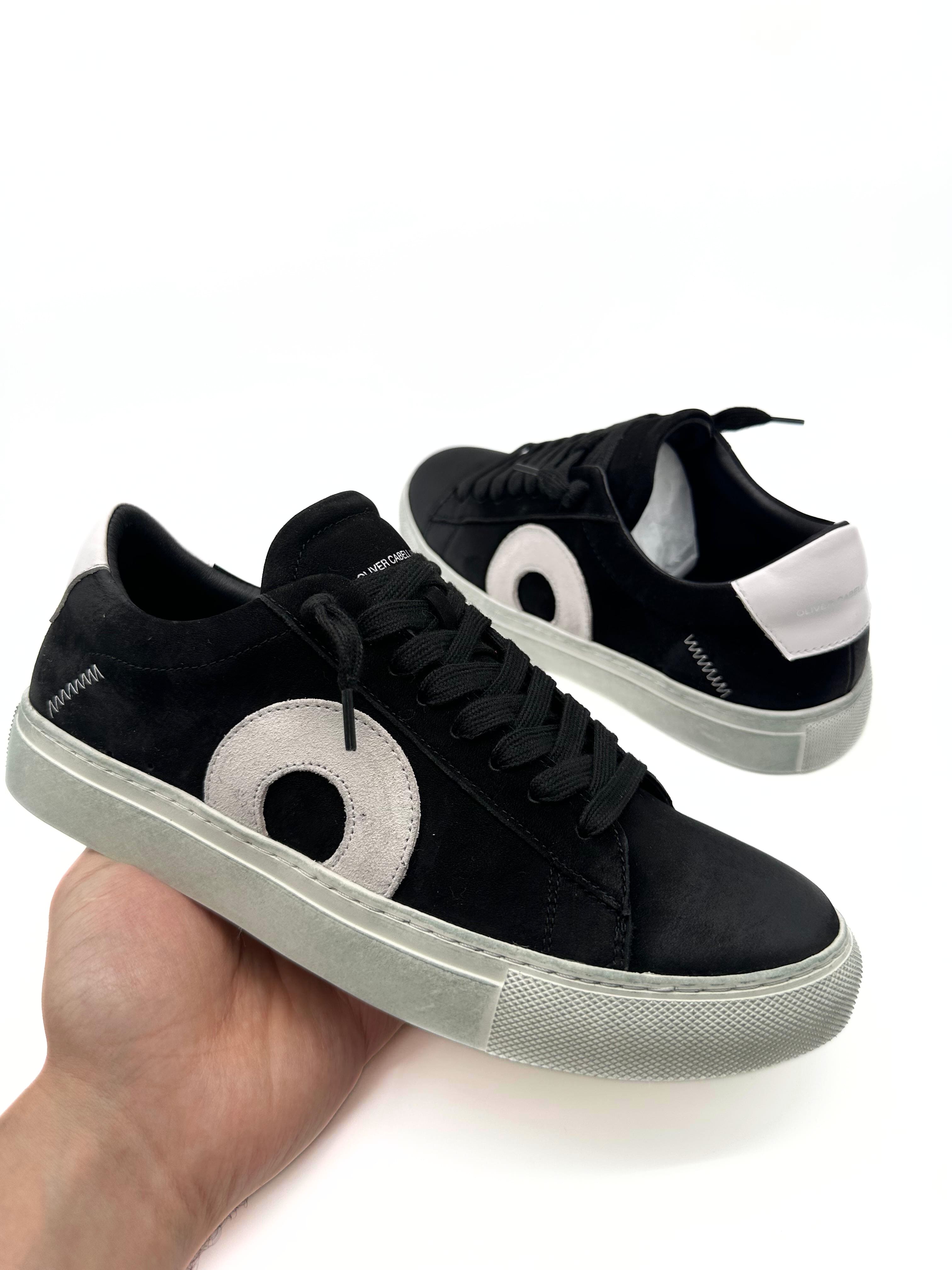 Oliver Cavell Low 1 Black