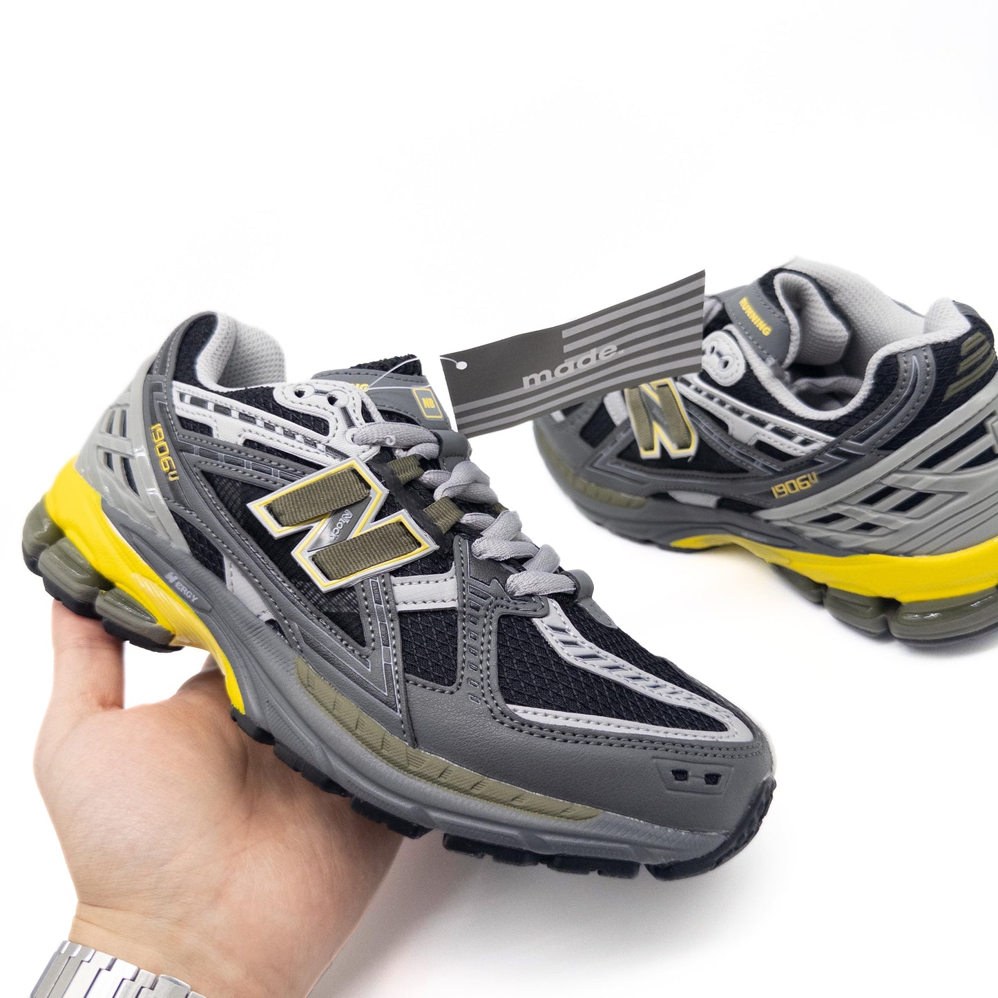 NEW BALANCE 1906U