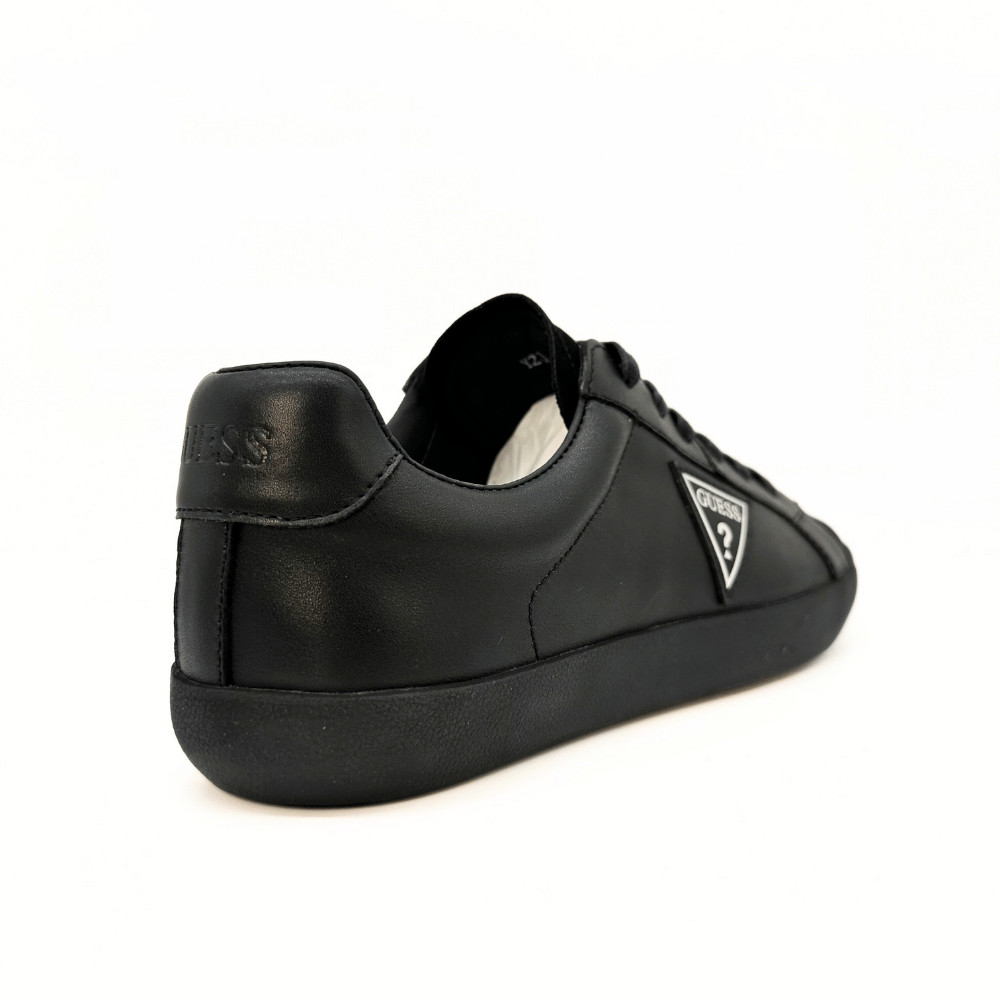GUESS Y2820