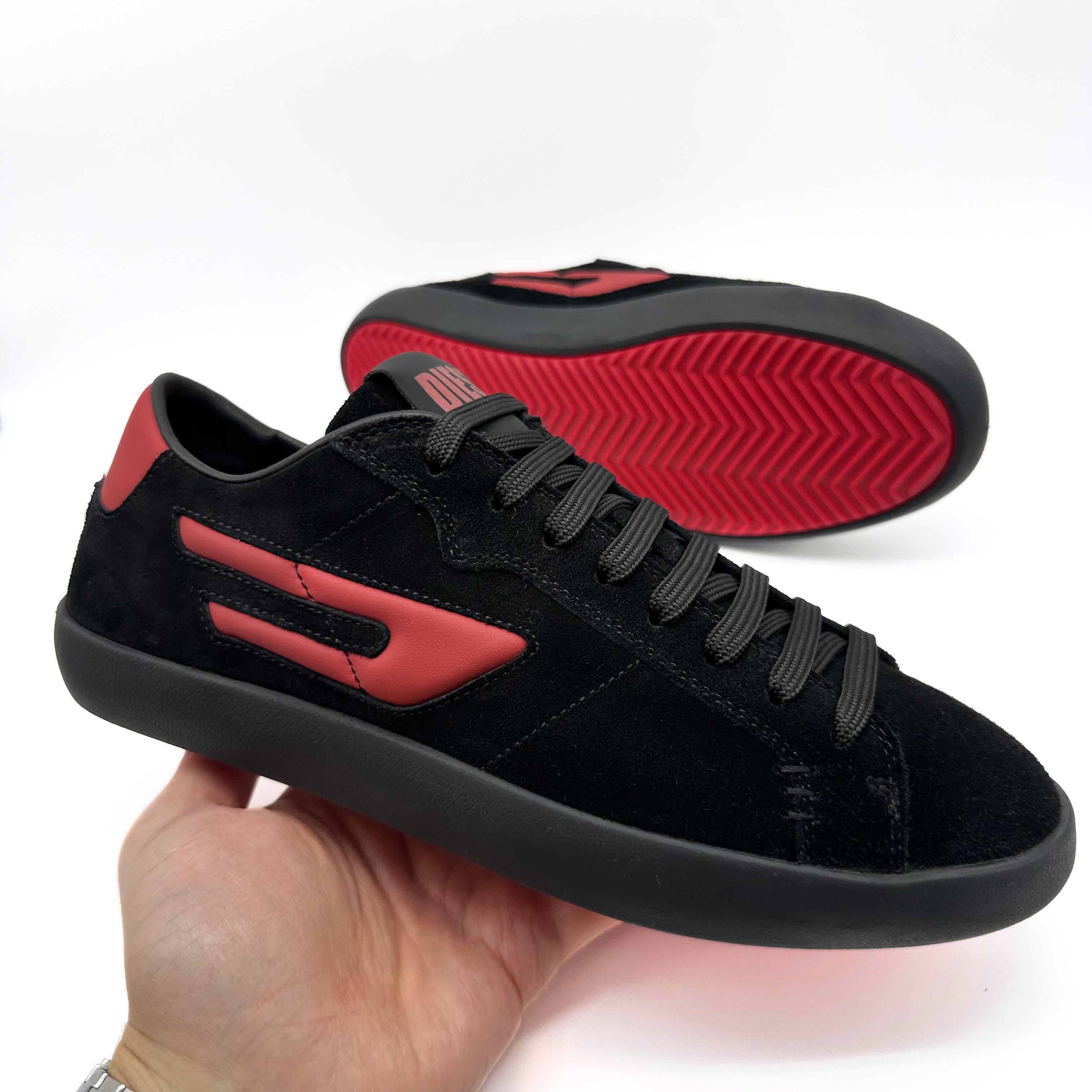 DIESEL K868-5 (Black-Red)