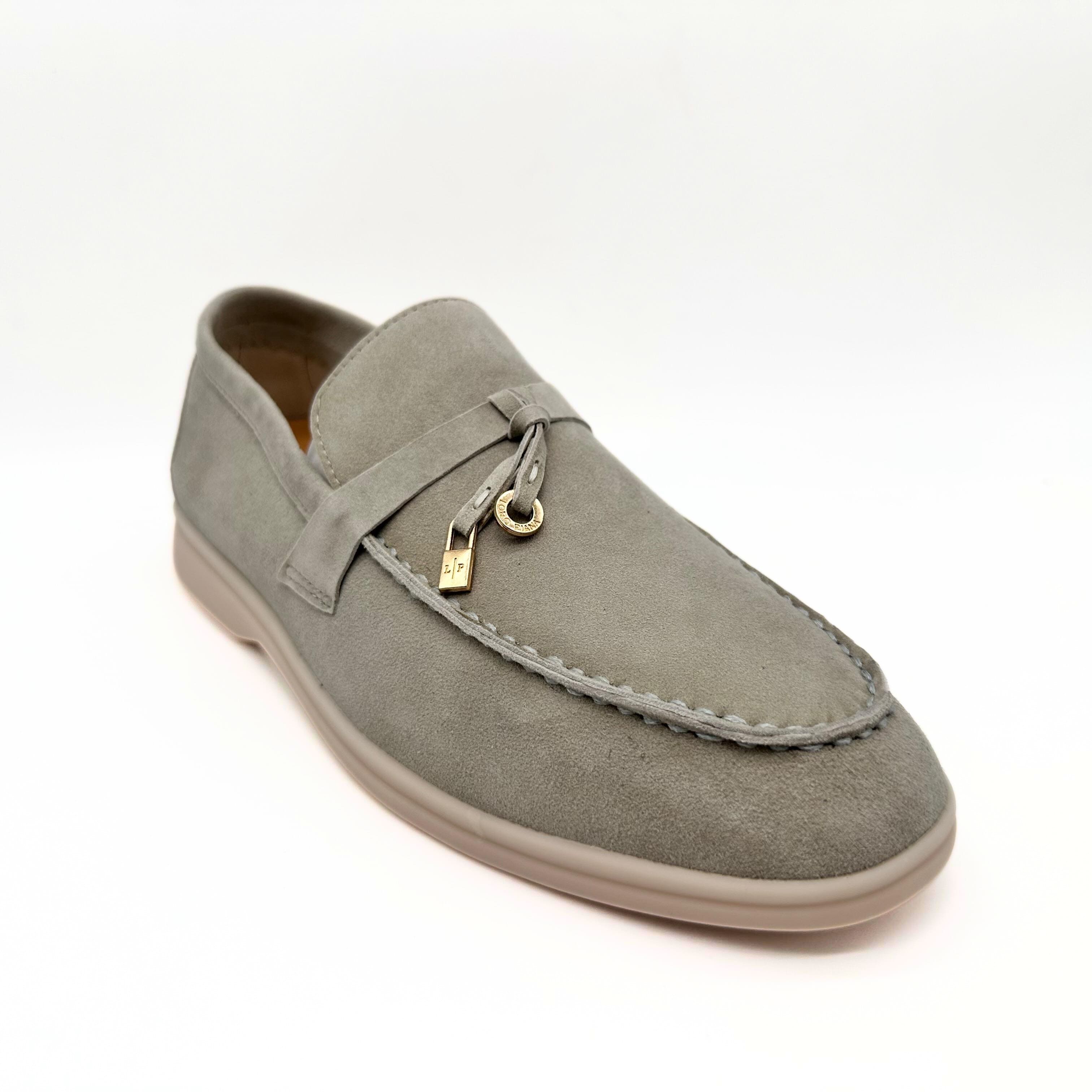 Loro Piana ვერცლისფერი