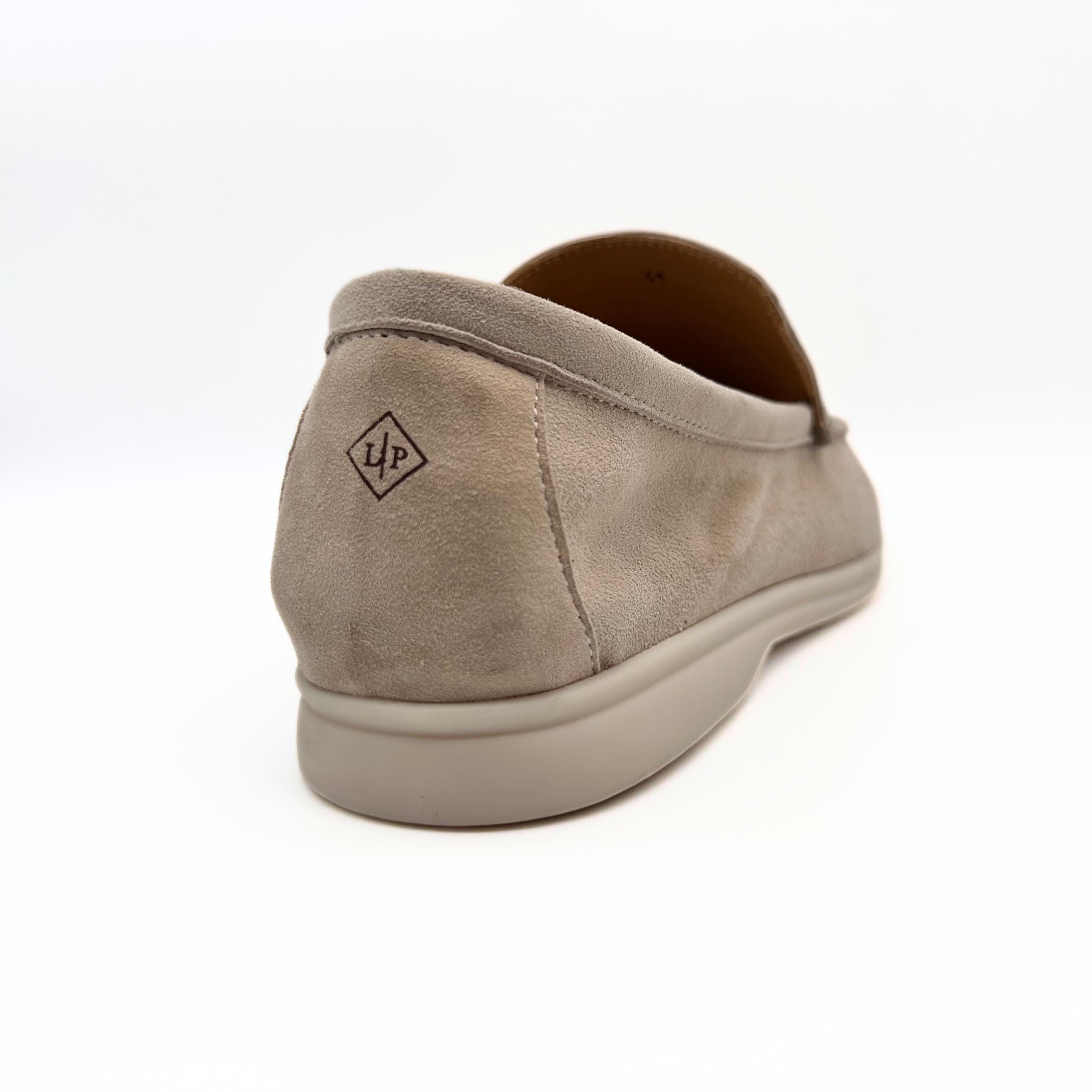 Loro Piana მუქი ყავისფერი