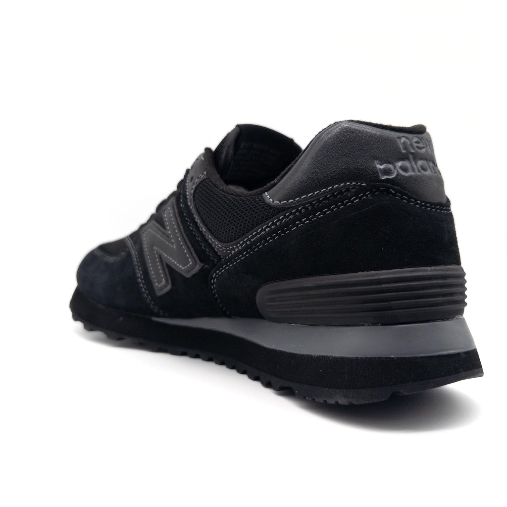 New Balance 574 all-black sneakers – view 3