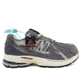 New Balance 1906D Grey Sneakers – Sleek Urban Style