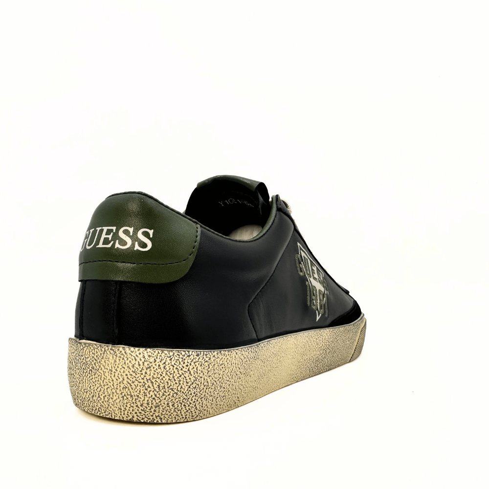 GUESS Y1021-6