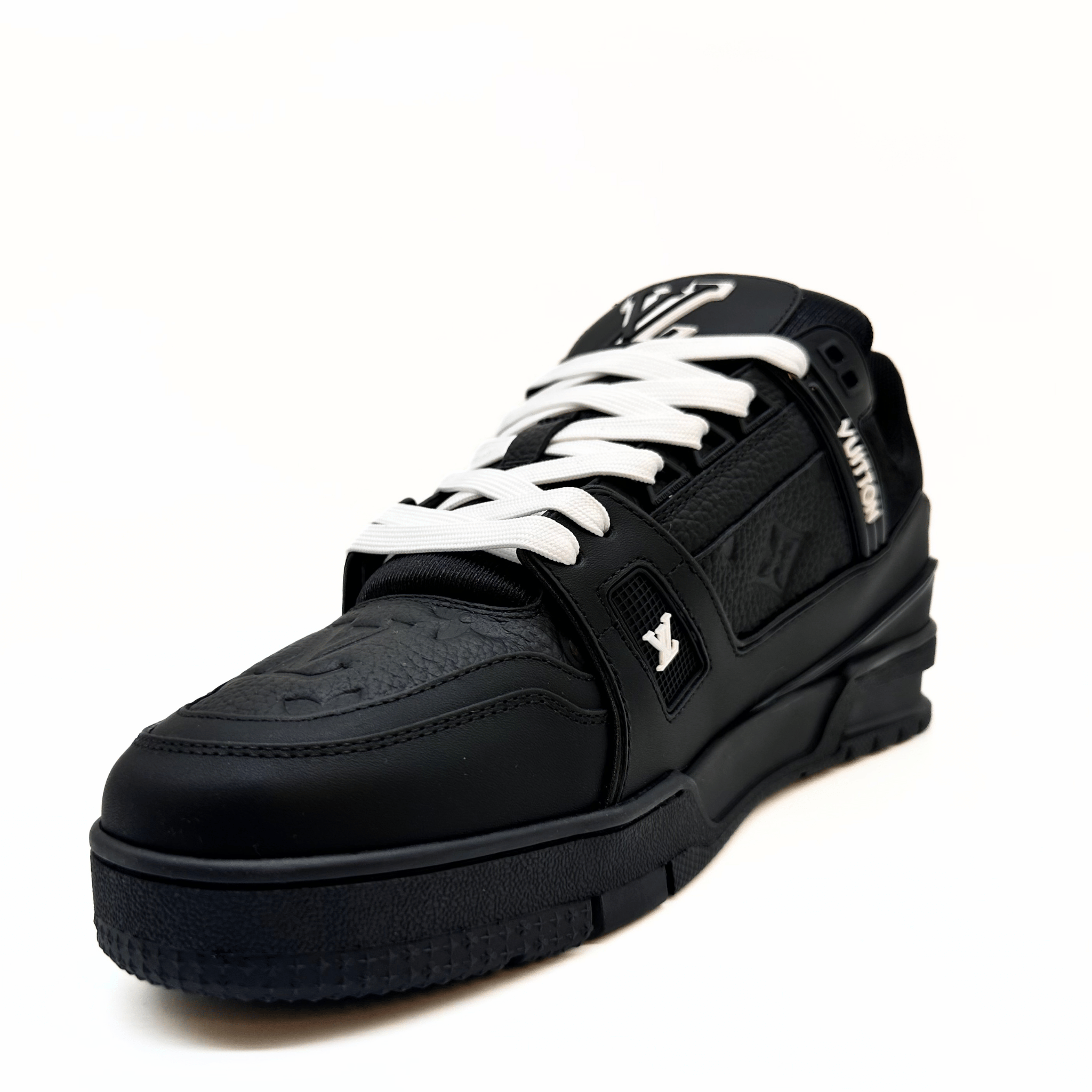 LV Black