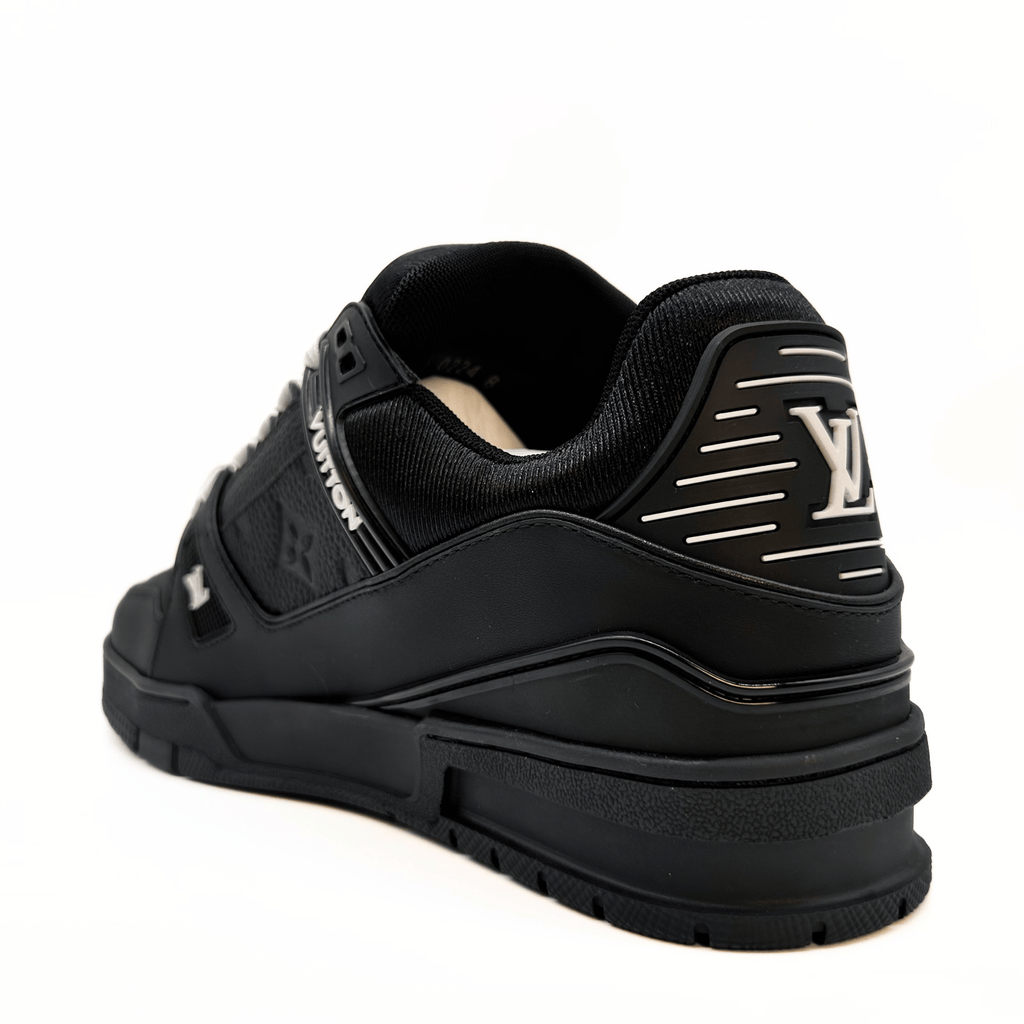 LV Black