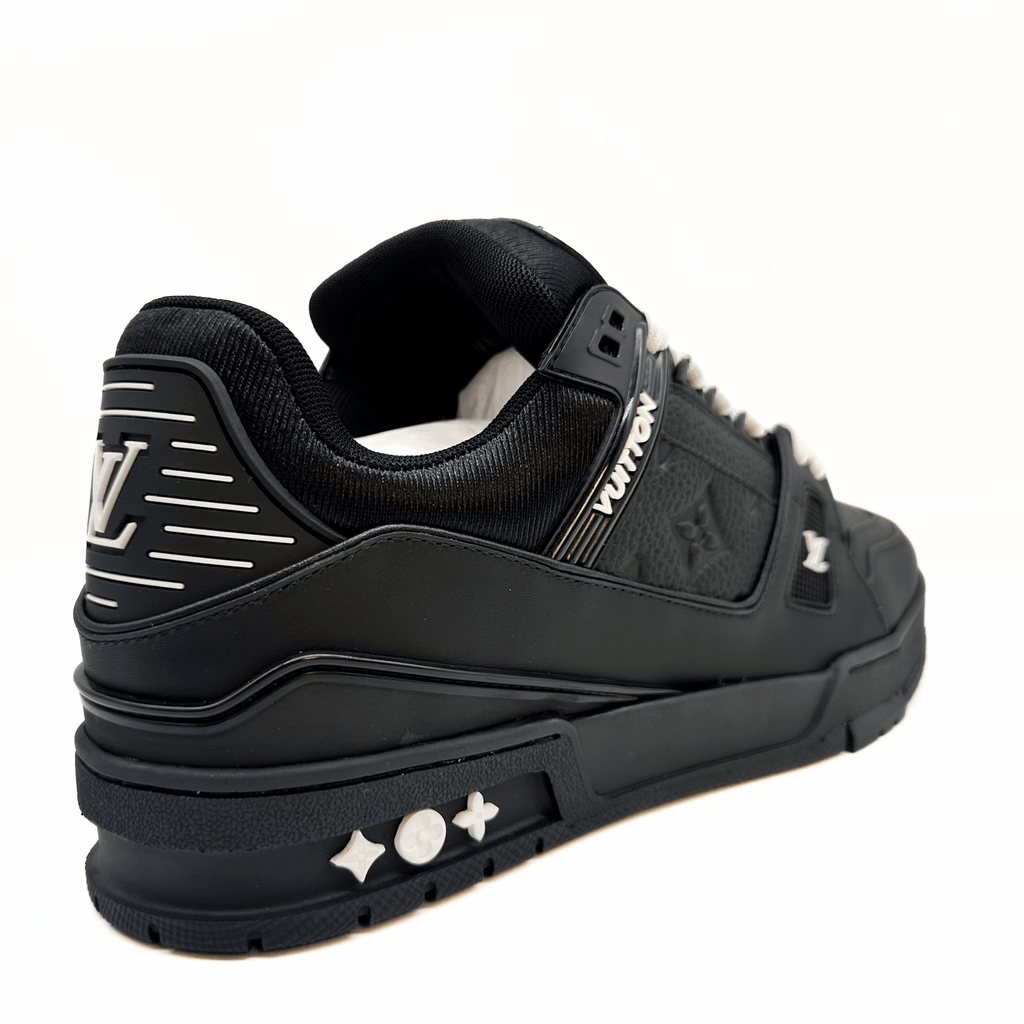 LV Black