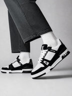 LV Black-White