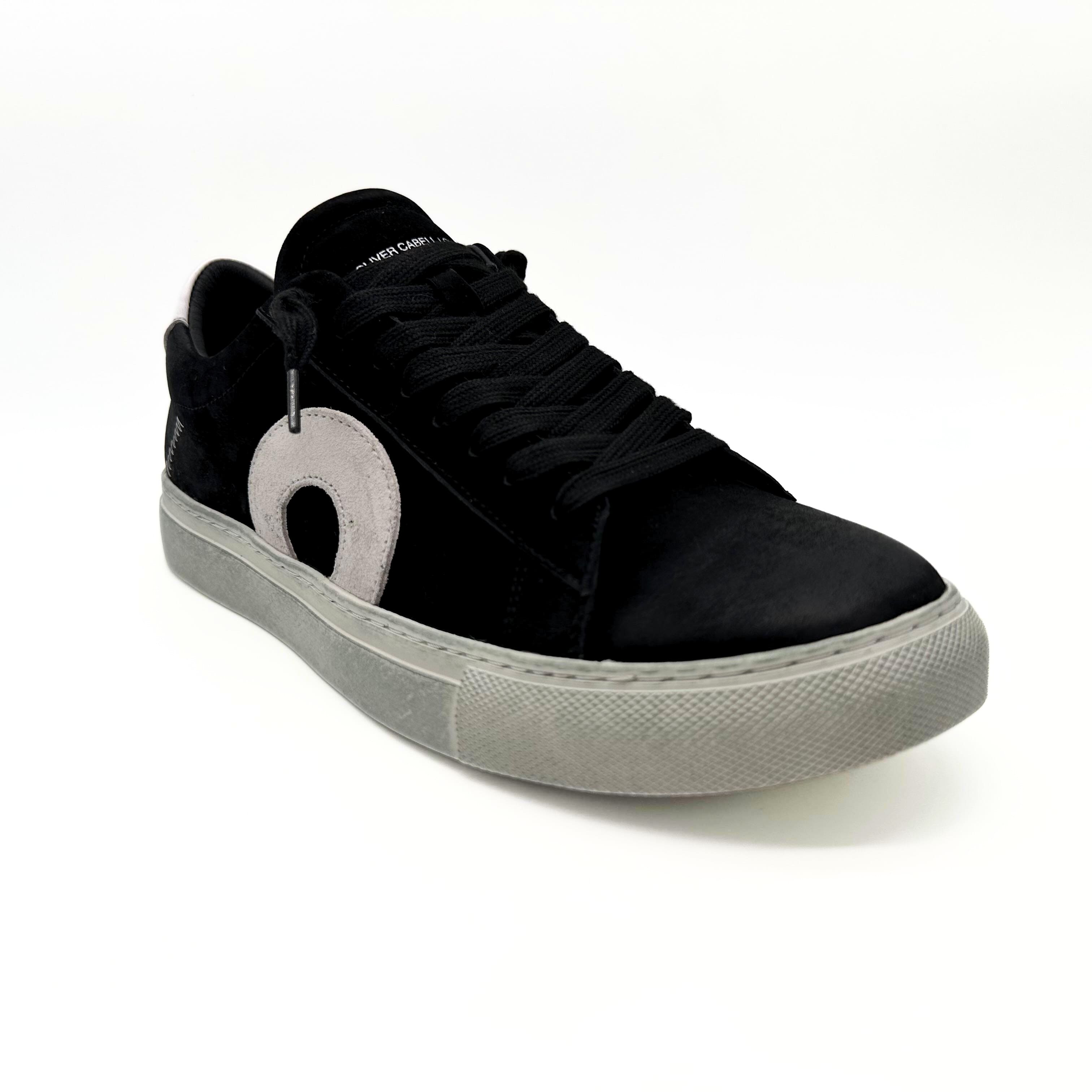 Oliver Cavell Low 1 Black