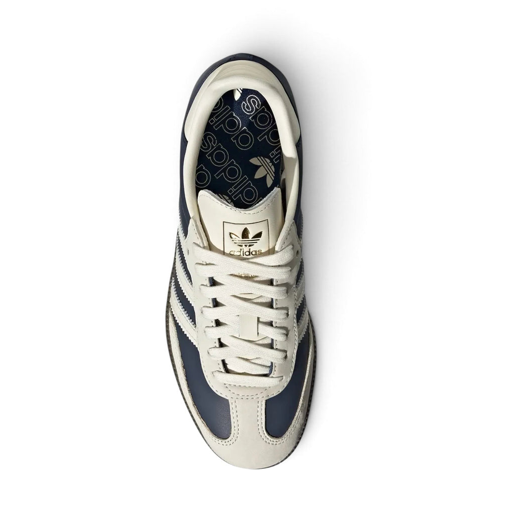 Bliss sneakers adidas Samba lacivert ve kırık beyaz deri süet detaylı klasik günlük spor ayakkabı üstten görünüm