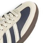 Bliss sneakers adidas Samba lacivert ve kırık beyaz deri süet detaylı klasik spor ayakkabı burun ve yan görünüm