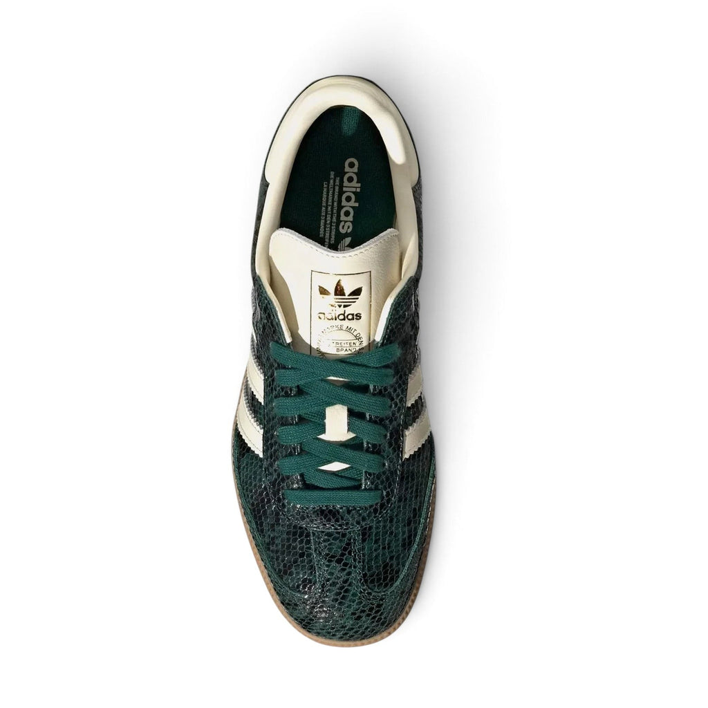 Bliss sneakers marka orman yeşili yılan derisi desenli deri adidas Samba spor ayakkabı üstten görünüm