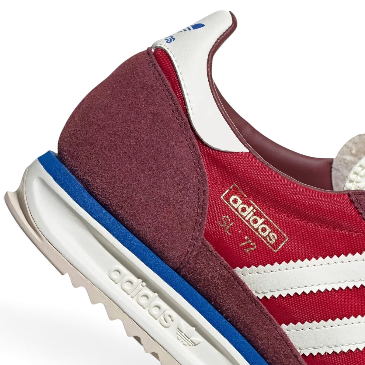 Bliss sneakers marka bordo ve kırmızı süet detaylı Adidas SL 72 retro spor ayakkabı, beyaz üç bantlı tasarım.