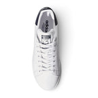 Bliss sneakers adidas Stan Smith beyaz deri spor ayakkabı, lacivert topuk detaylı ve klasik bağcıklı üstten görünüm