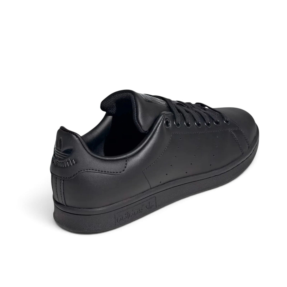 Bliss sneakers adidas Stan Smith tamamen siyah sentetik deri günlük spor ayakkabı, topukta logo detaylı arka görünüm