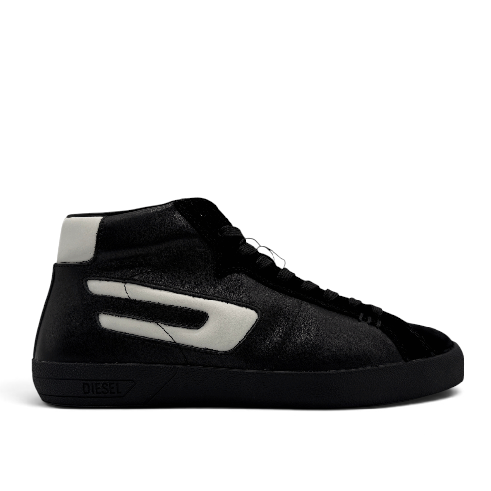 Bliss sneakers Diesel K868 siyah deri yüksek bilekli spor ayakkabı, yan tarafta beyaz logo detayı ile