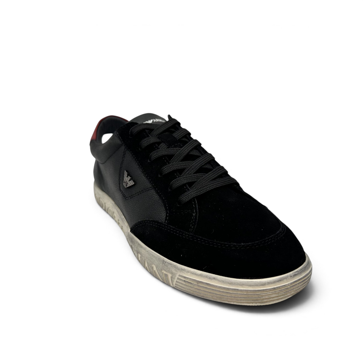 Bliss sneakers Emporio Armani siyah deri ve süet detaylı, topukta bordo dokunuşlu şık erkek günlük spor ayakkabı