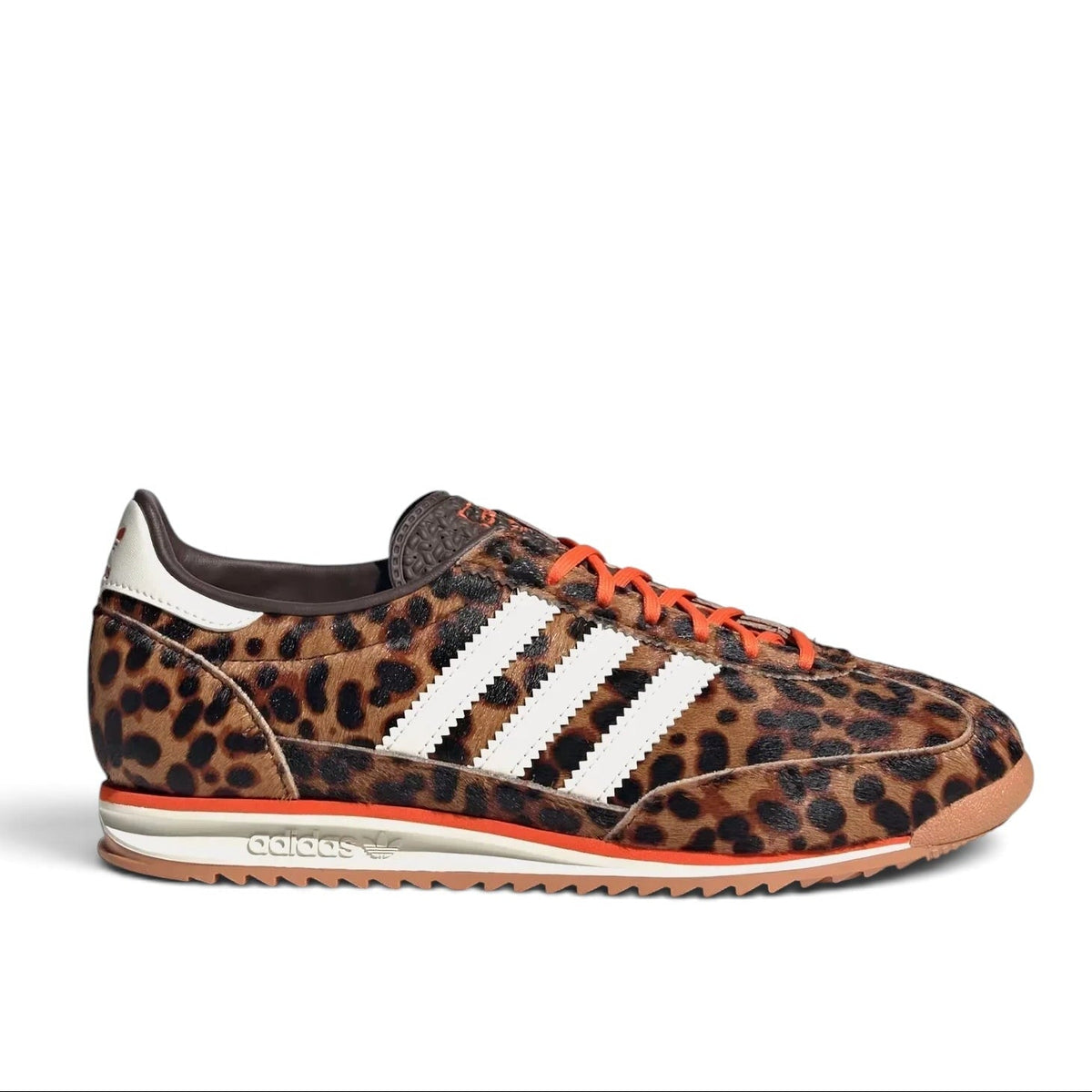 Bliss sneakers adidas Originals leopar desenli, turuncu bağcıklı ve beyaz üç bant detaylı günlük spor ayakkabı