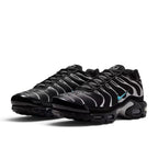 Bliss sneakers Nike Air Max Plus siyah file spor ayakkabı, mavi detaylı ve yastıklamalı taban yapısıyla