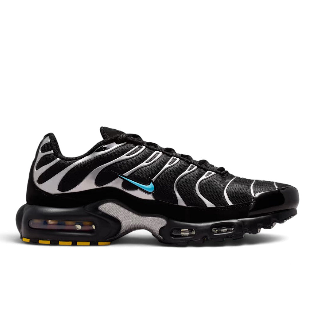 Bliss sneakers Nike Air Max Plus siyah file spor ayakkabı, mavi detaylı ve sarı vurgulu yastıklamalı taban tasarımı