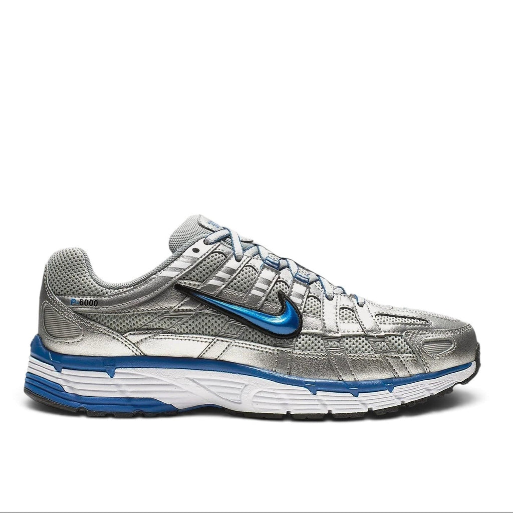 Bliss sneakers Nike P-6000 metalik gümüş ve mavi detaylı, file panelli, yastıklamalı retro koşu ayakkabısı