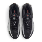 Bliss sneakers Nike Shox R4 siyah ve metalik gümüş renkli, üstten görünümlü performans spor ayakkabısı