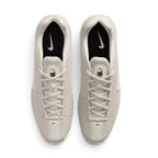 Bliss sneakers Nike Shox Ride 2 bej renkli, file üst yüzeyli ve ikonik topuk yastıklamalı günlük spor ayakkabı.