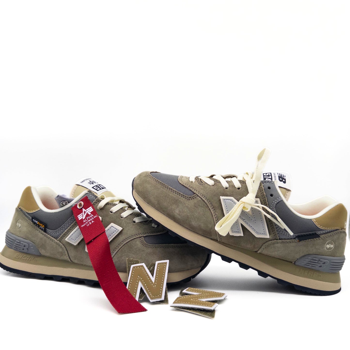 NEW BALANCE 574 ბრინჯაოსფერი/ნაცრისფერი