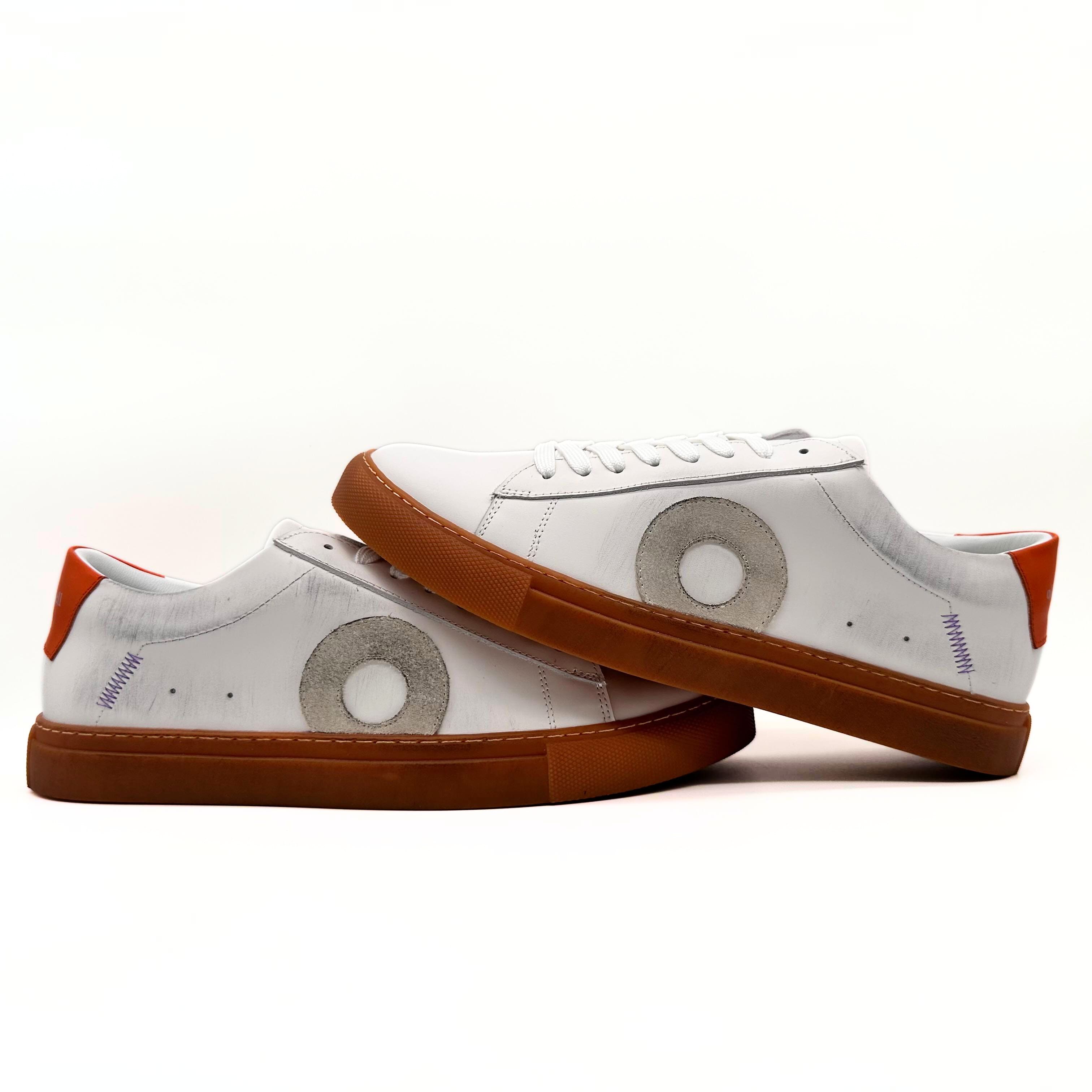 Oliver Cavell Low 1 White-Orange